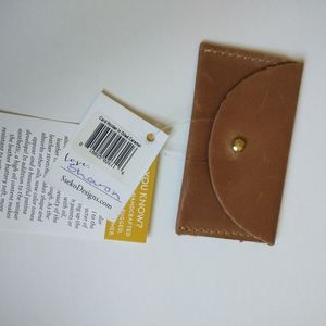 NWT Sseko card holder in oiled caramel